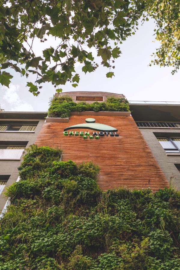 Green Hotel Генк Екстериор снимка
